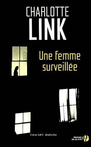 Une femme surveill�e